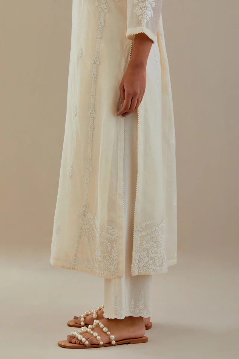 SHWET KURTA SET