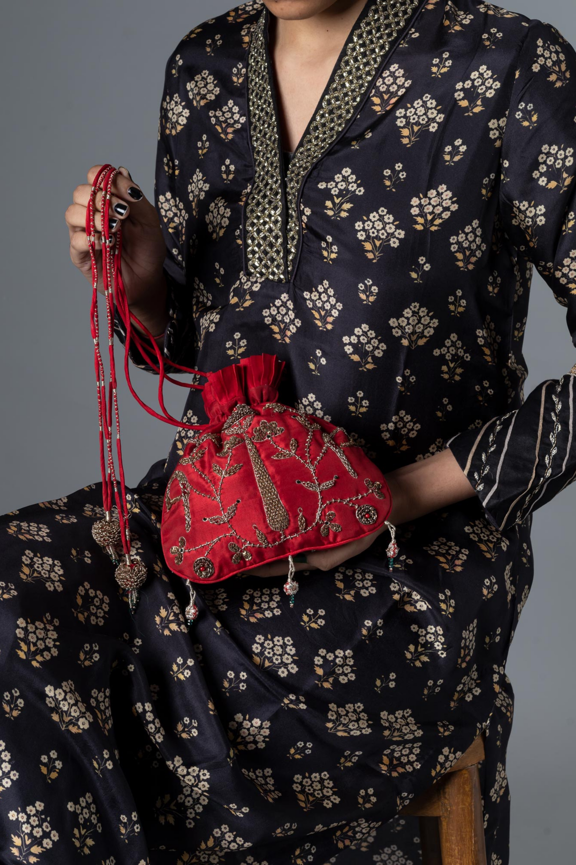 GULISTAN POTLI BAG