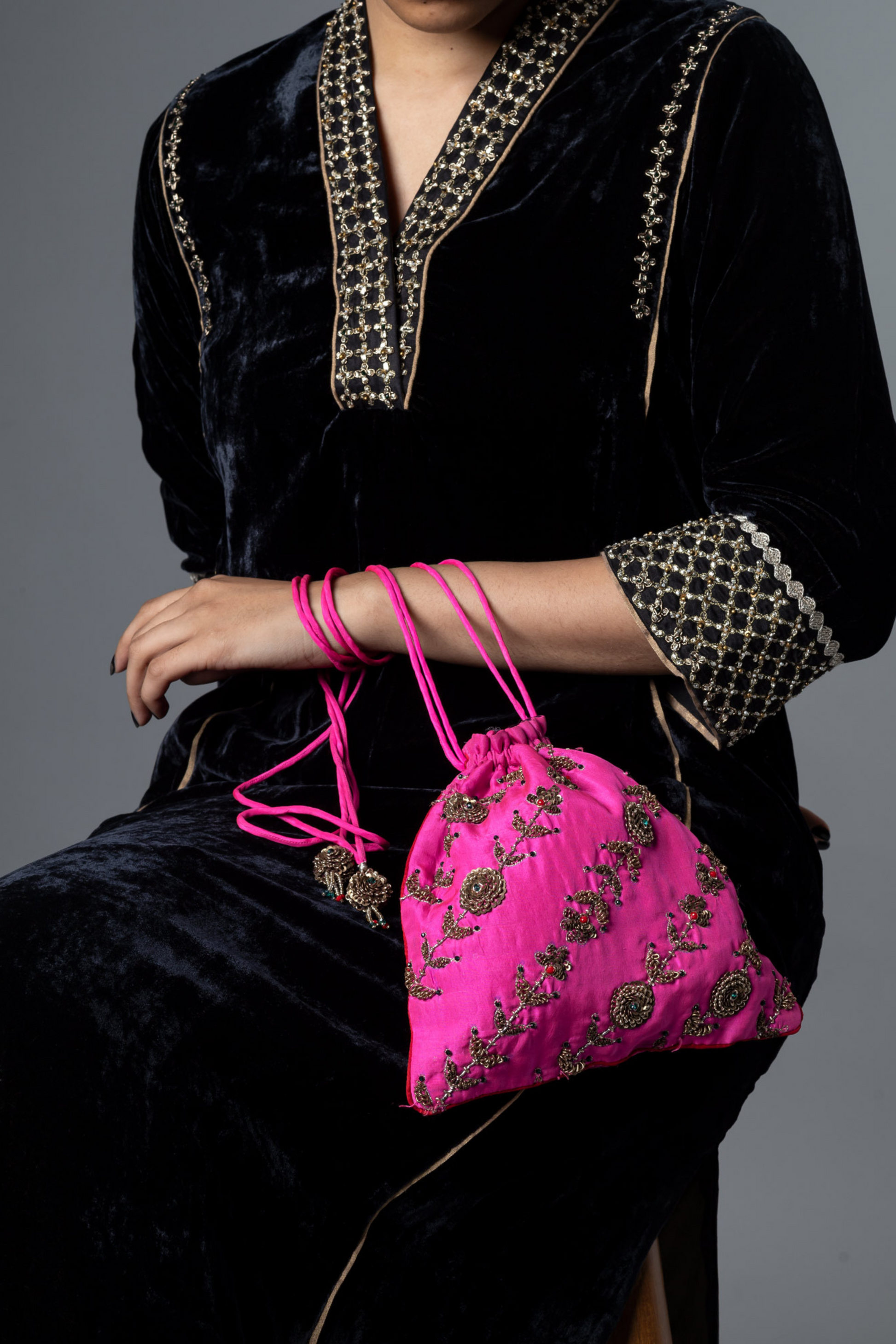 APALA POTLI BAG