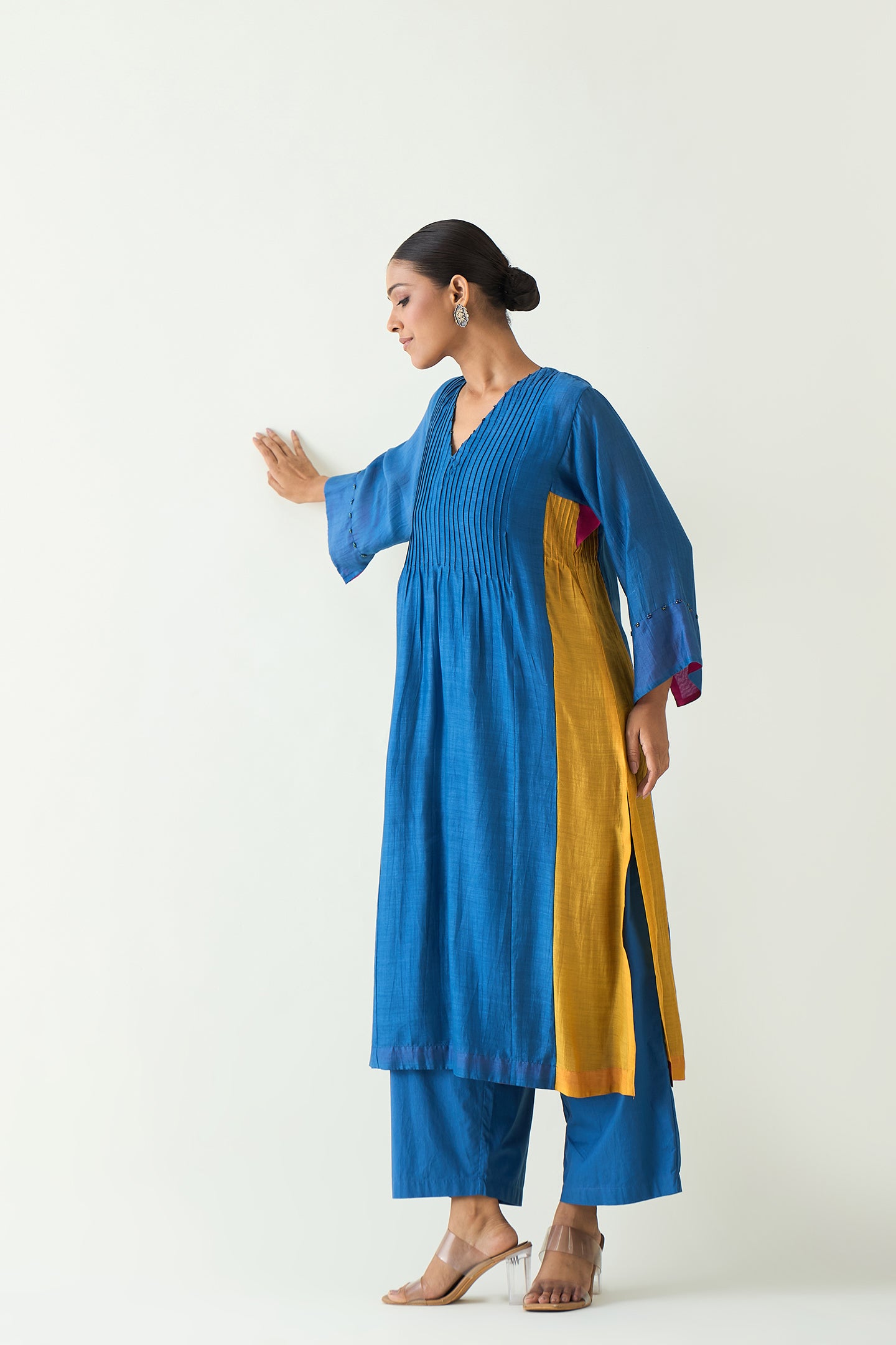 KRIYA: COTTON SILK COLOR BLOCK CHOGA SET