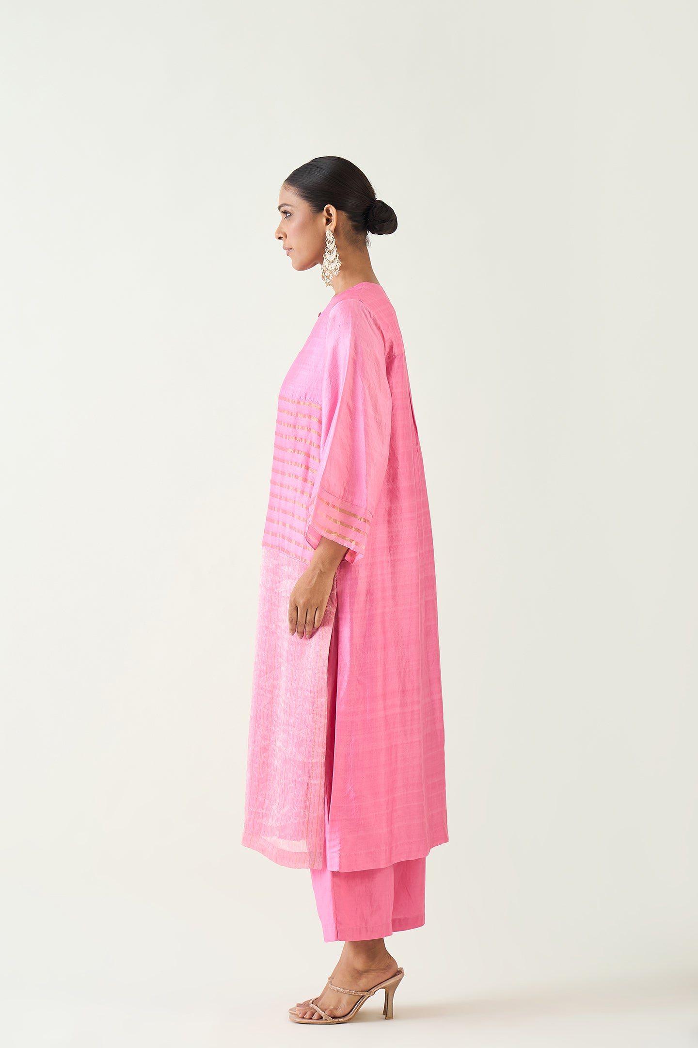 KAYA: ZARI STRIPE AND SILK PATCH KURTA SET - CANDY PINK