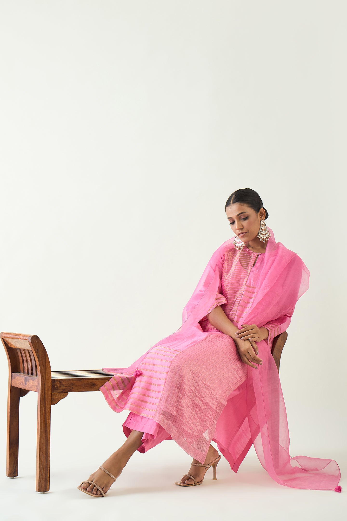KAYA: ZARI STRIPE AND SILK PATCH KURTA SET - CANDY PINK