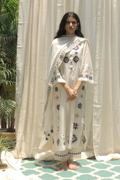 CREAM CHANDERI AZTEC EMBROIDERED KALI
