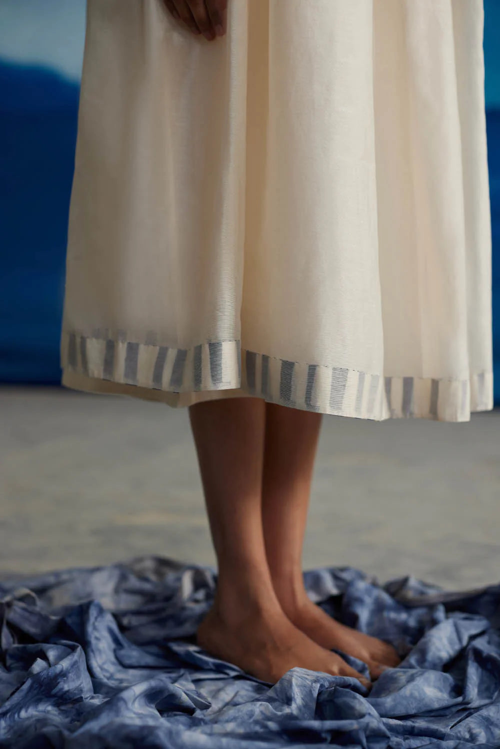 AMBRETTA  SQUARE SLEEVE DRESS