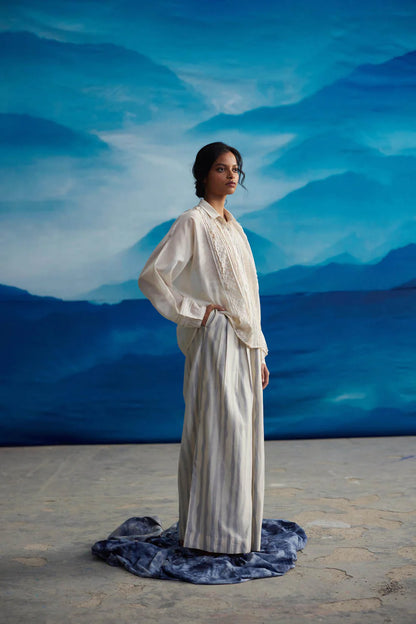 MARRILA DOLMAN LACE SHIRT