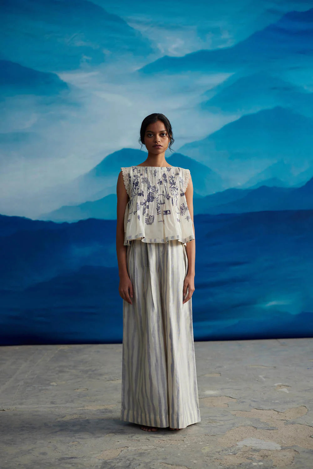 CALANTHA PLEATED TOP