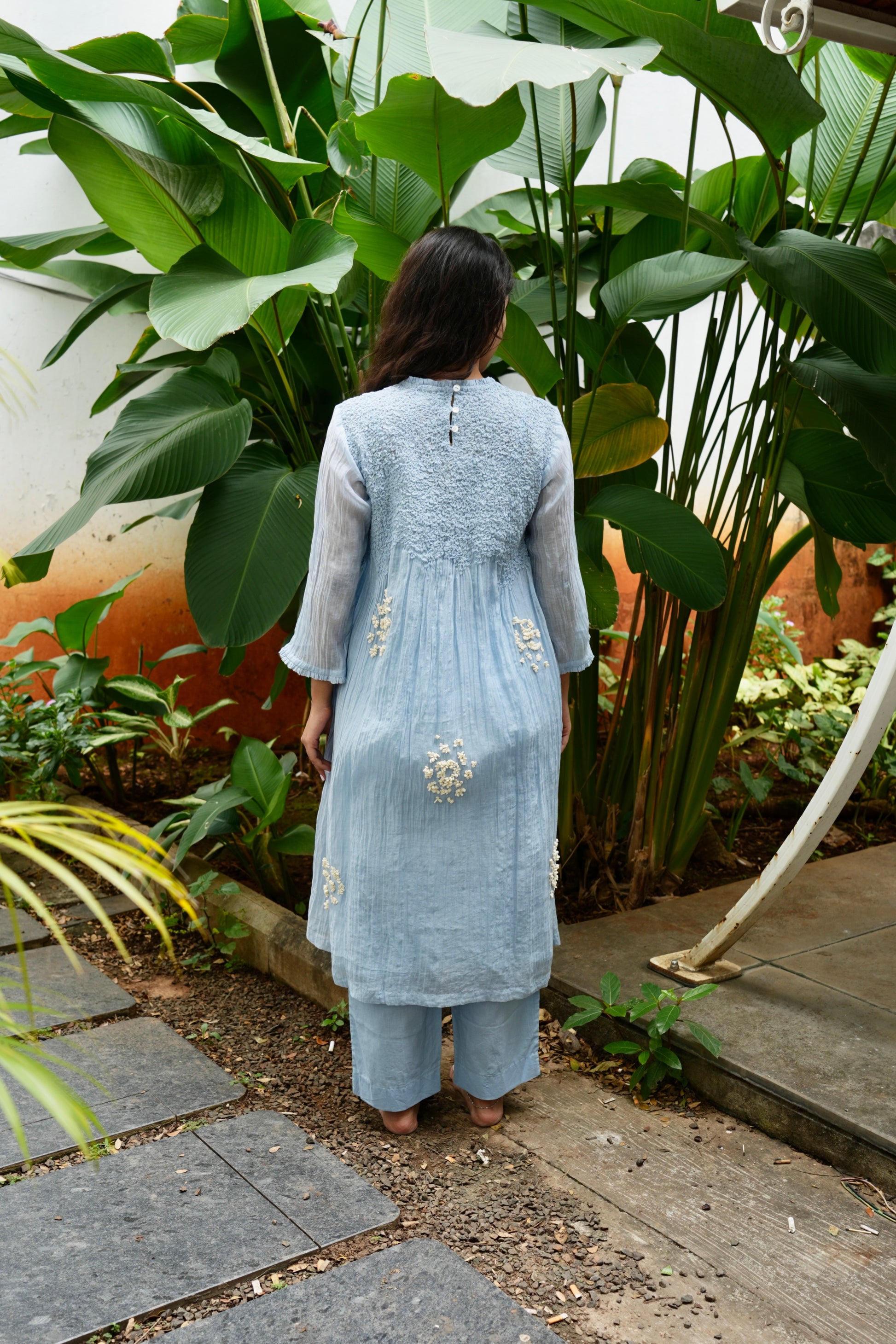 NEEL SHOLA SET