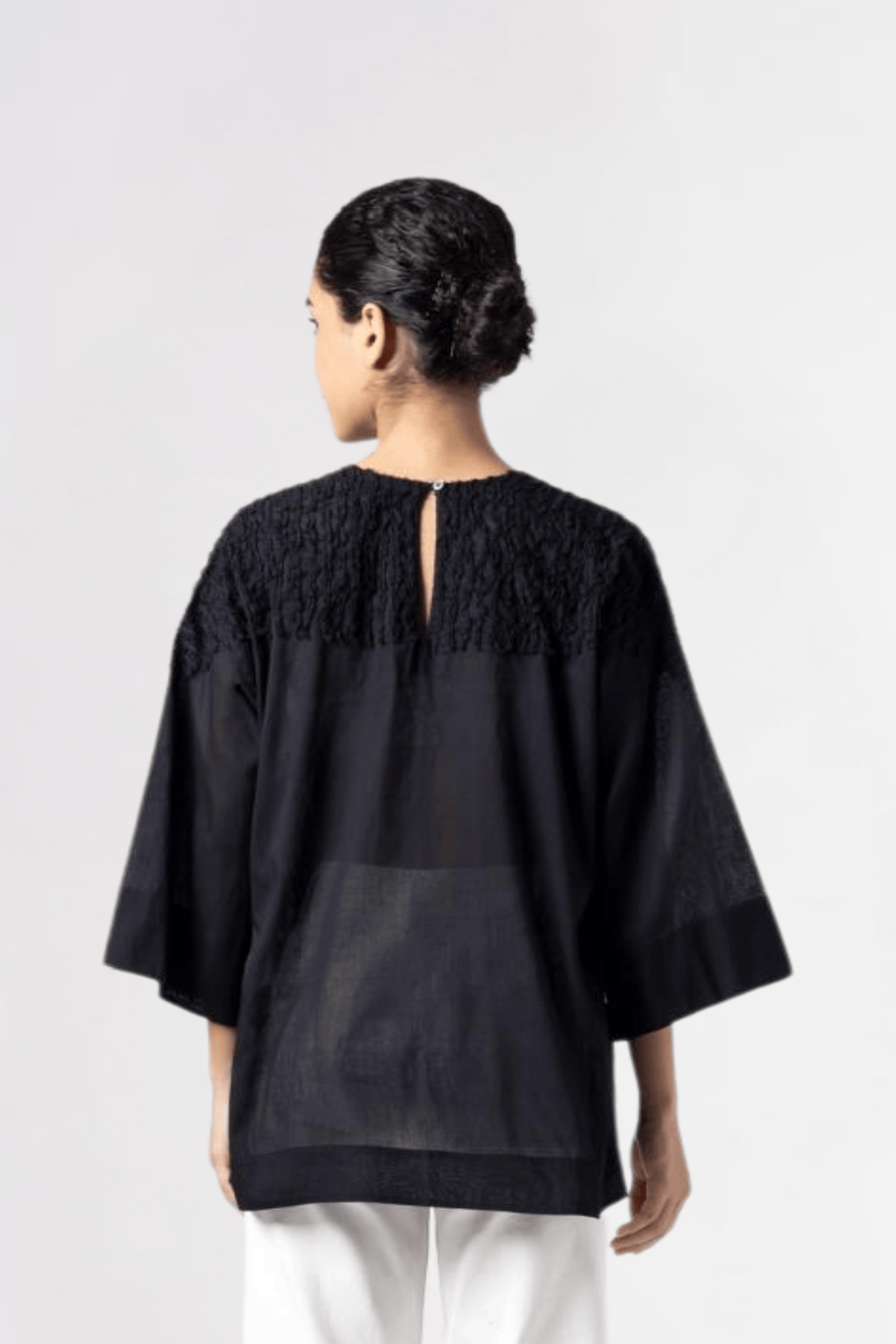 CLOUD BLACK TOP