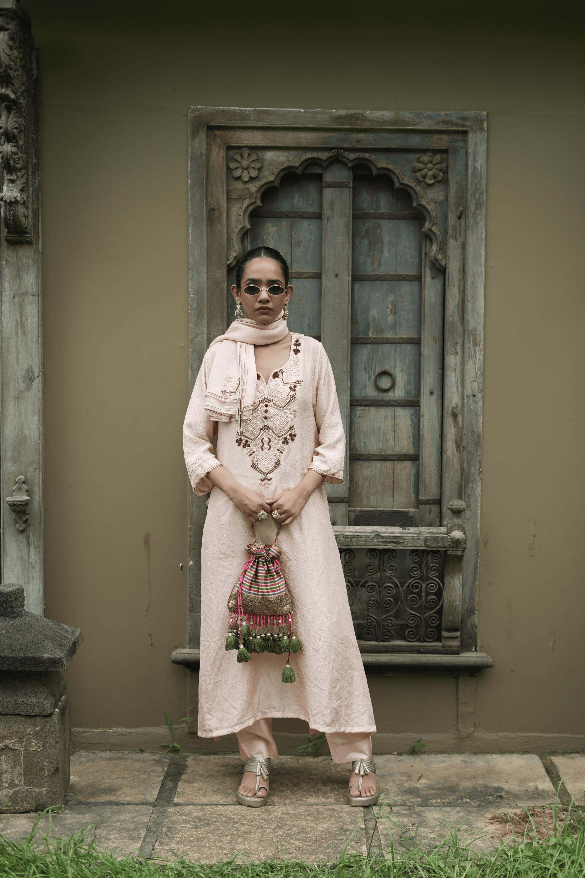 GULNAAR SILK SET