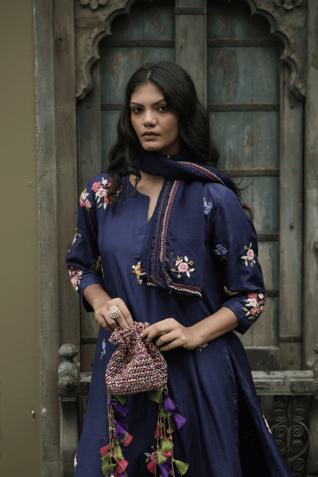 NEELA PHOOL SILK SET