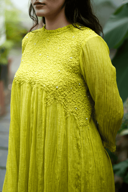 PEELA MUL CHANDERI SET